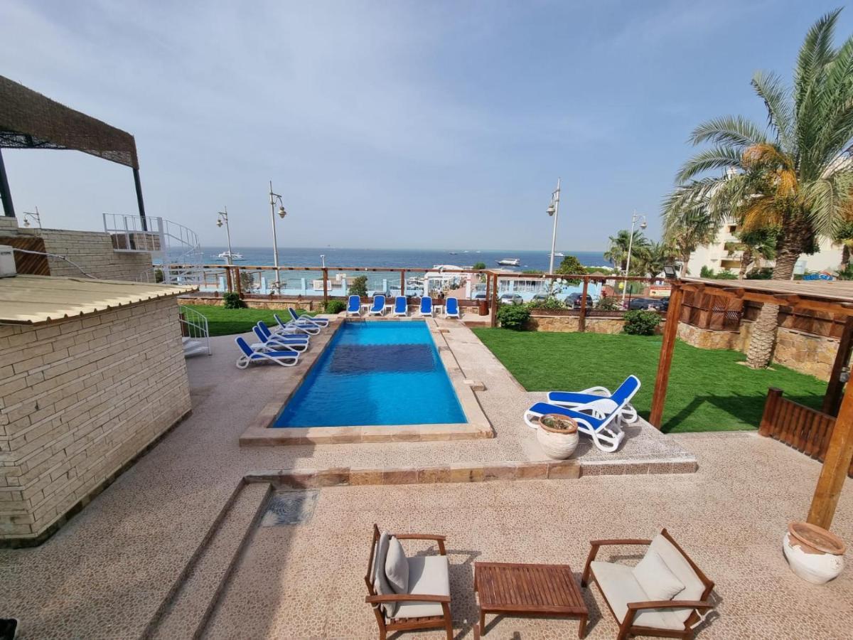 Lilly Lounge And Pool Accommodation For Adults Only Hurghada Exterior photo